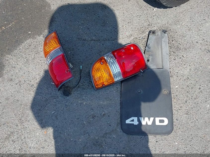 2002 Toyota Tacoma Base V6 VIN: 5TEWN72N12Z103346 Lot: 43189295