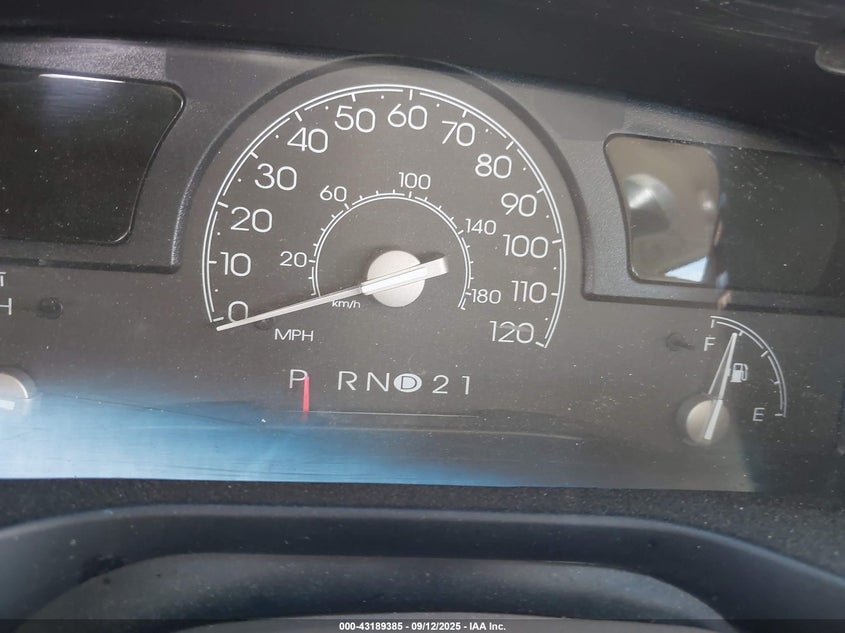 2004 Lincoln Town Car Signature VIN: 1LNHM81W04Y641354 Lot: 43189385