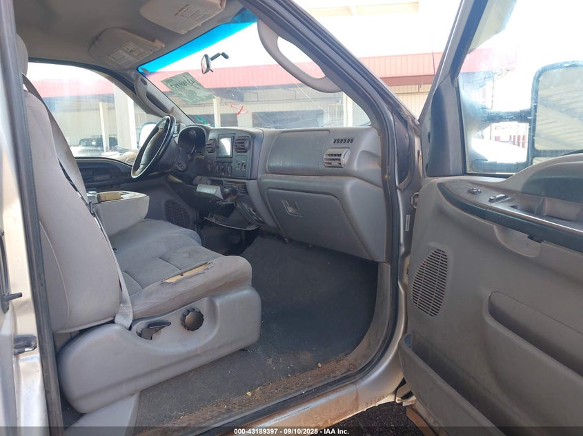 1FTSX31P85ED39679 2005 FORD F350 photo no. 5