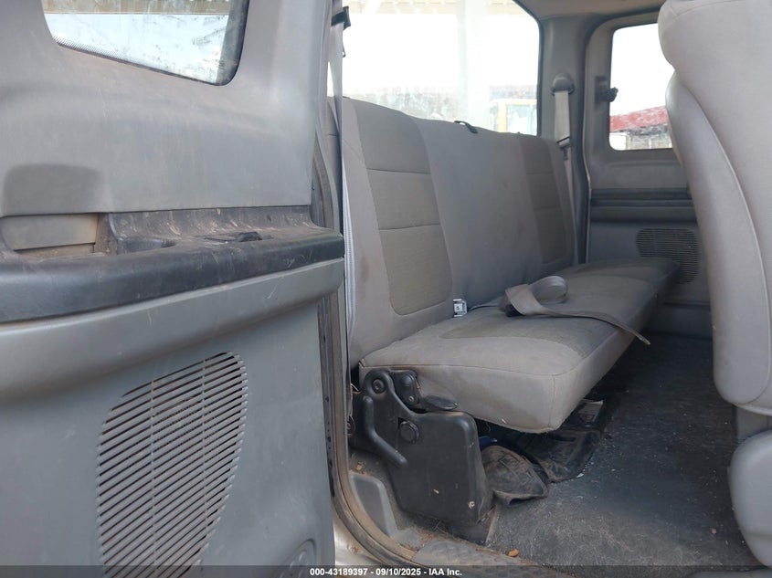 2005 Ford F-350 Lariat/Xl/Xlt VIN: 1FTSX31P85ED39679 Lot: 43189397