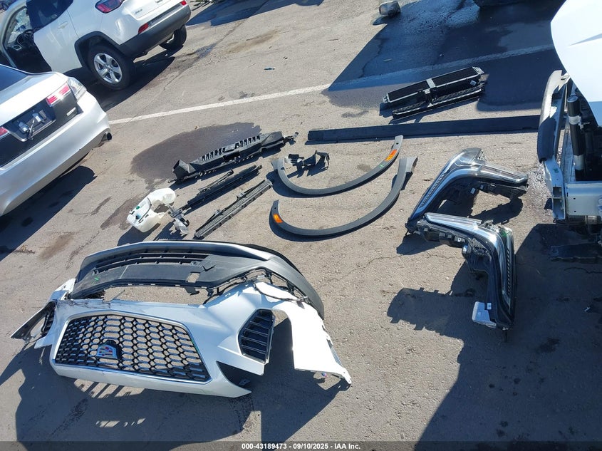 2022 CADILLAC XT4 FWD PREMIUM LUXURY - 1GYFZCR49NF113659