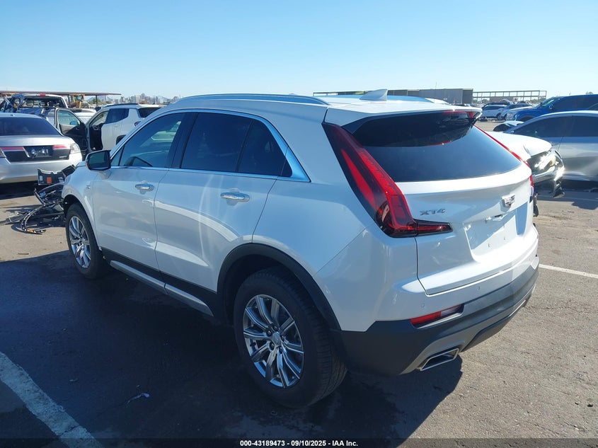 2022 CADILLAC XT4 FWD PREMIUM LUXURY - 1GYFZCR49NF113659