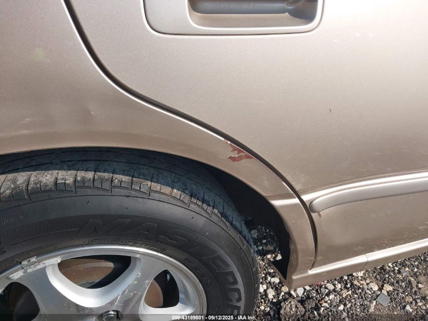 1998 Toyota Camry Le VIN: JT2BG28K4W0143881 Lot: 43189501