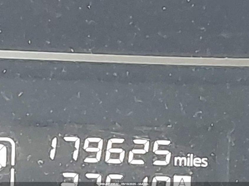 2015 Nissan Pathfinder Platinum/S/Sl/Sv VIN: 5N1AR2MM1FC635119 Lot: 43189530