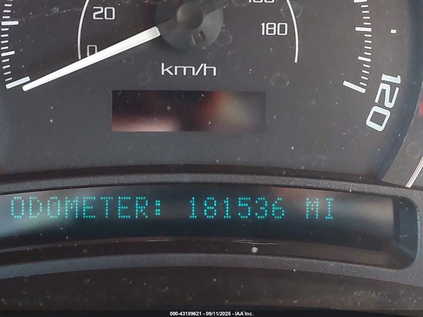 2005 Cadillac Escalade Standard VIN: 1GYEK63N85R261304 Lot: 43189621