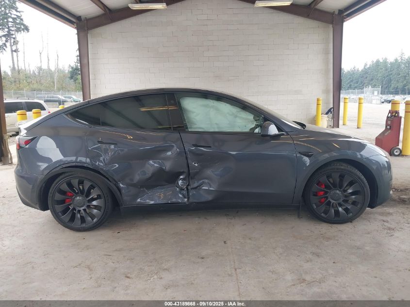 2022 Tesla Model Y Performance Dual Motor All-Wheel Drive VIN: 7SAYGDEF2NF485367 Lot: 43189868