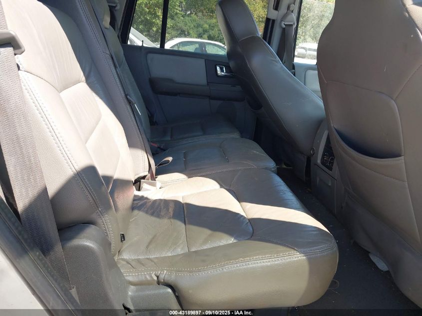 2005 Ford Expedition Xlt VIN: 1FMPU15535LA55850 Lot: 43189897