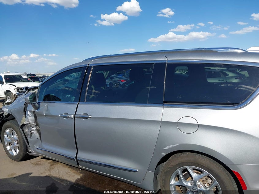 2019 Chrysler Pacifica Limited VIN: 2C4RC1GG4KR552357 Lot: 43189981