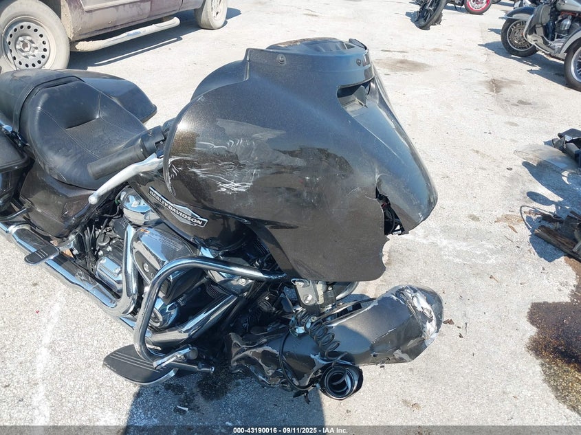 2021 HARLEY-DAVIDSON FLHX - 1HD1KBC11MB605491