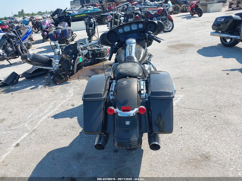 2021 HARLEY-DAVIDSON FLHX - 1HD1KBC11MB605491