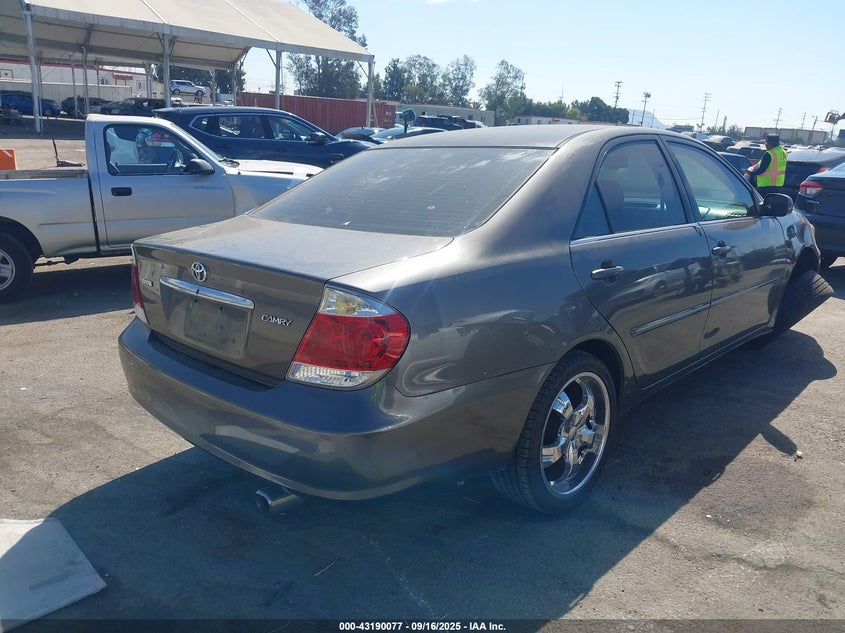4T1BE32K45U955745 2005 TOYOTA CAMRY photo no. 4