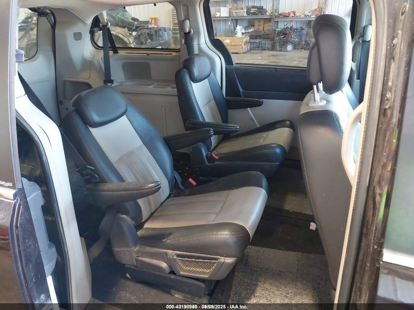 2010 Chrysler Town & Country Touring Plus VIN: 2A4RR8DXXAR422880 Lot: 43190346