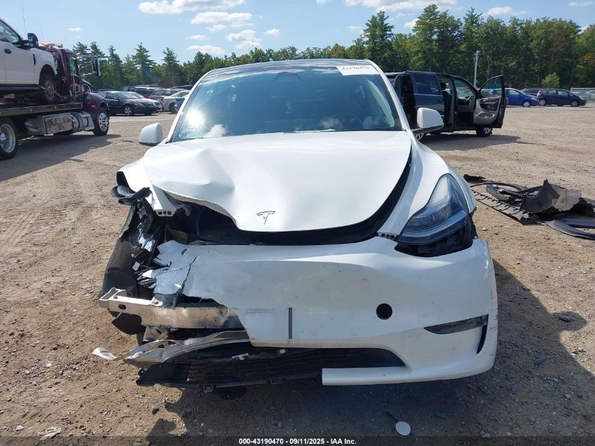 2023 Tesla Model Y Awd/Long Range Dual Motor All-Wheel Drive VIN: 7SAYGDEE8PA126452 Lot: 43190470