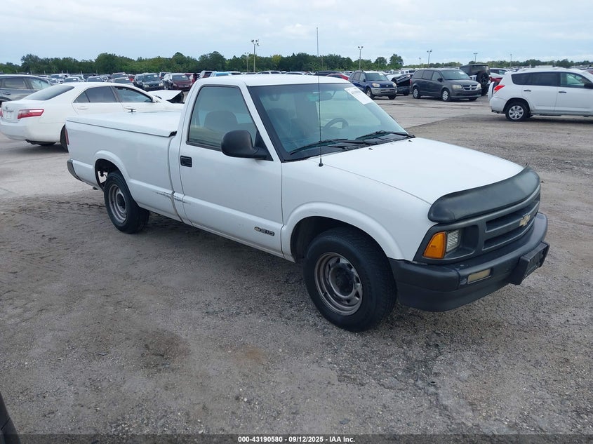 1GCCS14X7T8218351 CHEVROLET S-10 PICKUP Photo 1