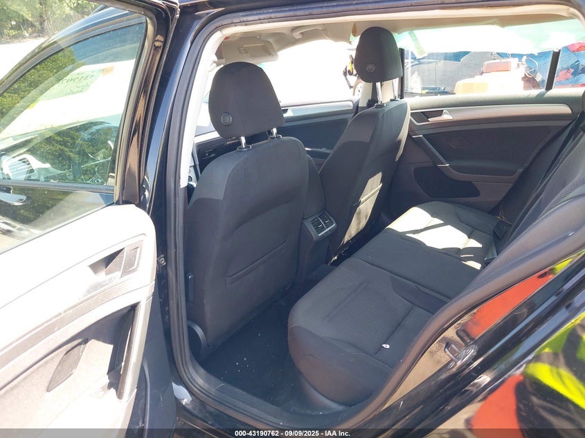 2016 VOLKSWAGEN GOLF SPORTWAGEN TSI S 4-DOOR - 3VWC17AU5GM509641