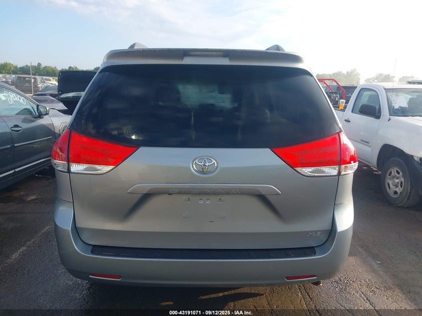 2011 Toyota Sienna Xle V6 VIN: 5TDYK3DC3BS119342 Lot: 43191071