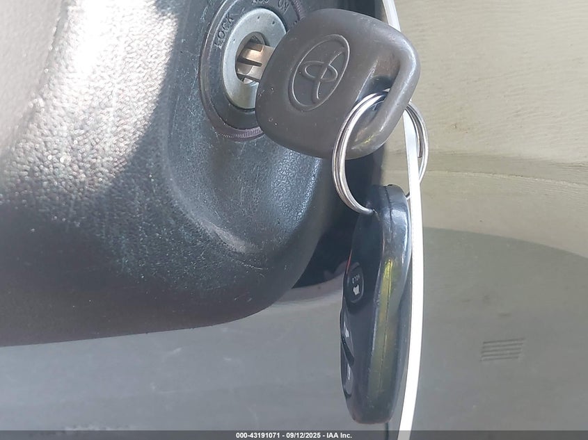 2011 Toyota Sienna Xle V6 VIN: 5TDYK3DC3BS119342 Lot: 43191071