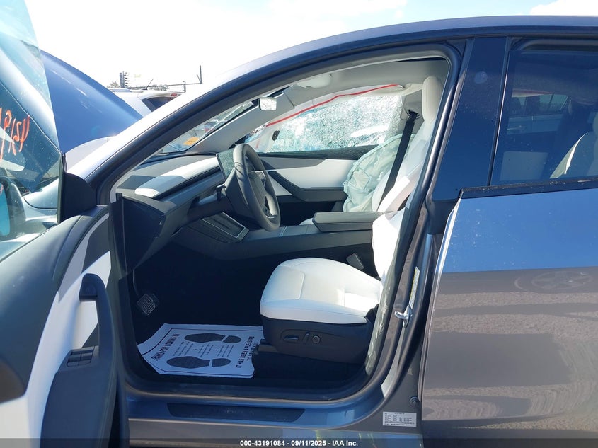 7SAYGDED0TA428934 2026 TESLA MODEL Y photo no. 5