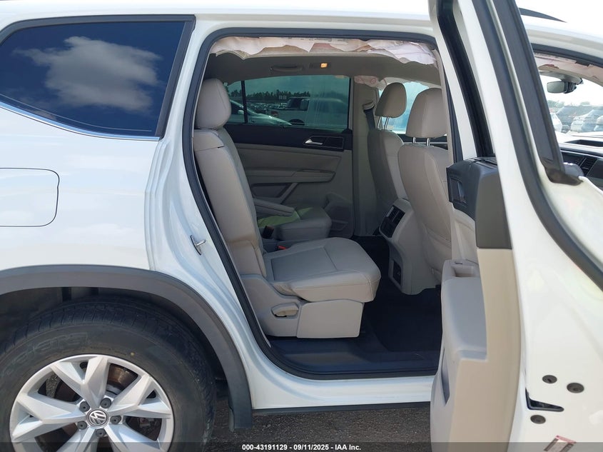 2018 Volkswagen Atlas 3.6L V6 Sel VIN: 1V2ER2CAXJC523892 Lot: 43191129