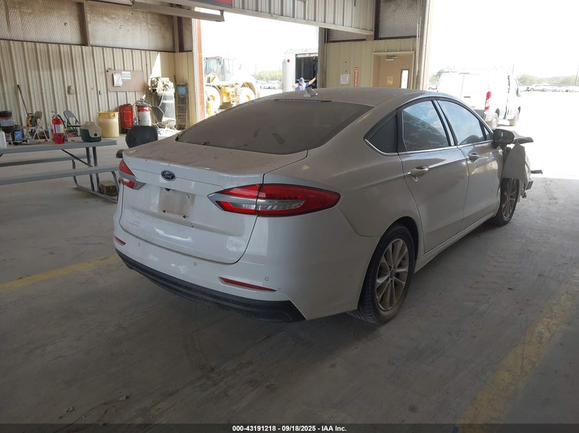 Vin: 3fa6p0h74lr154017, lot: 43685662, ford fusion se 20204
