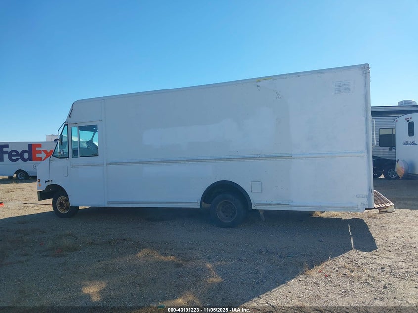 2009 Ford E-450 Stripped VIN: 1FCLE49L69DA13117 Lot: 43191223