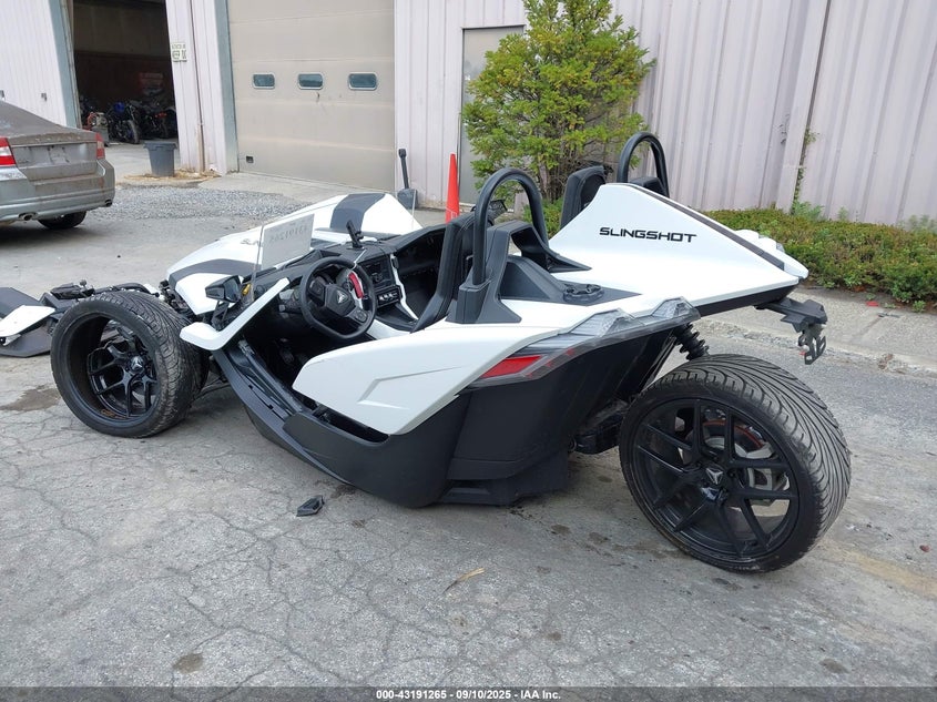 VIN 57XAATHDXM8145989 2021 POLARIS SLINGSHOT S WITH TECHNOLOGY PACKAGE