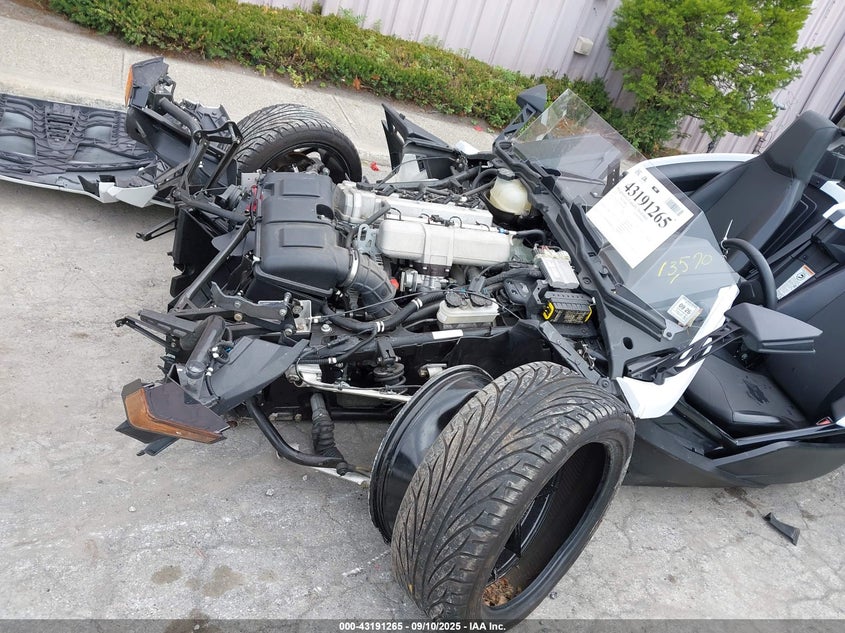 2021 Polaris Slingshot S With Technology Package VIN: 57XAATHDXM8145989 Lot: 43191265