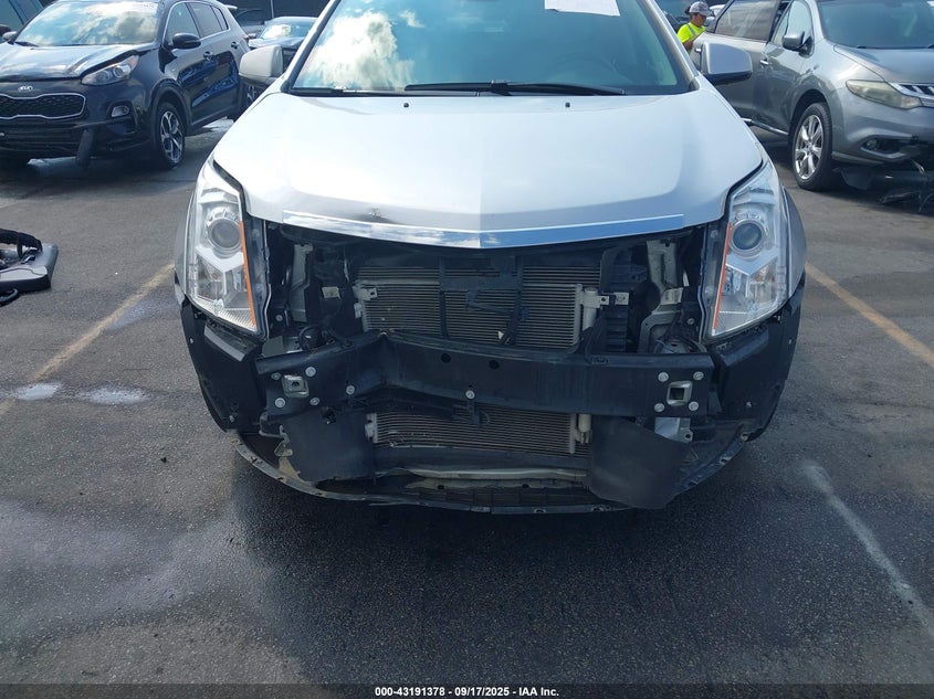 2015 CADILLAC SRX LUXURY COLLECTION - 3GYFNBE32FS524157