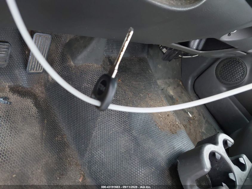 2004 Chevrolet Silverado 1500 Work Truck VIN: 1GCEC14X94Z323944 Lot: 43191683