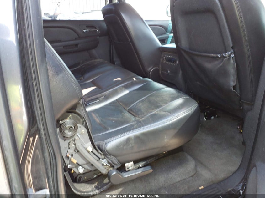 2010 Chevrolet Suburban 1500 Lt1 VIN: 1GNUKJE31AR222040 Lot: 43191704