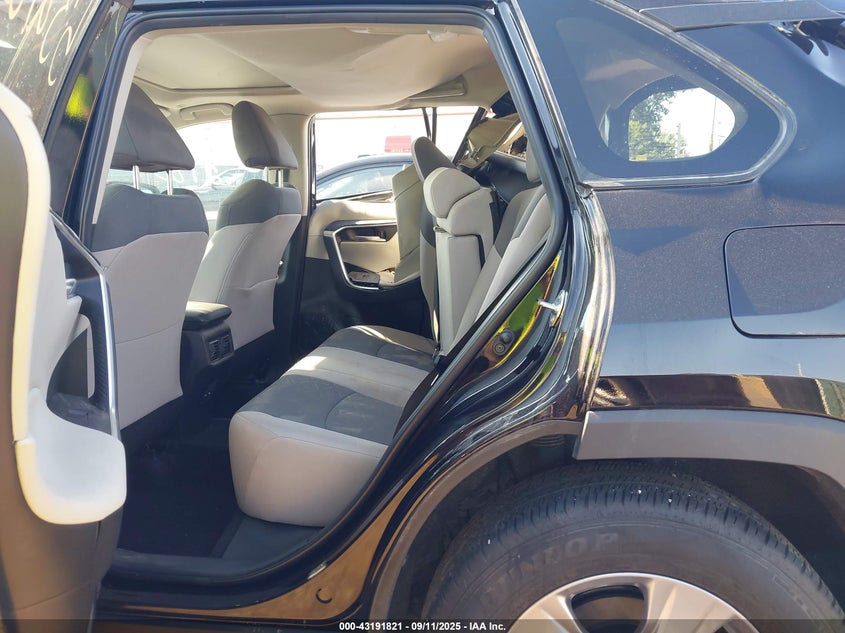 2025 TOYOTA RAV4 XLE - 2T3P1RFV7SC532185