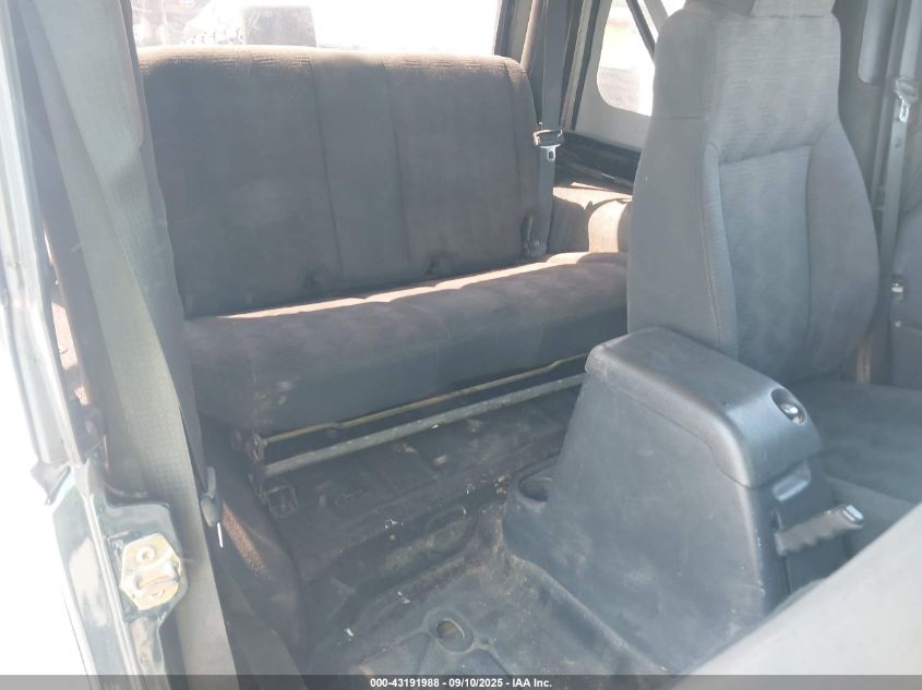 2005 Jeep Wrangler X VIN: 1J4FA39SX5P340004 Lot: 43191988