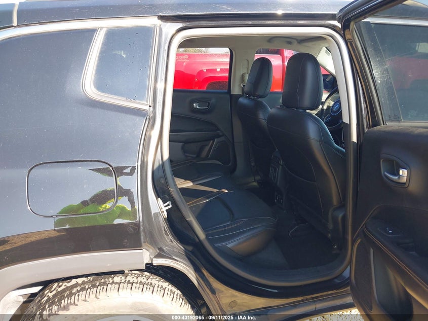 2018 Jeep Compass Limited 4X4 VIN: 3C4NJDCB8JT334031 Lot: 43192065