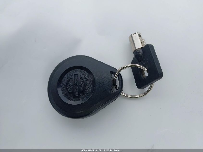 2016 Harley-Davidson Flhtcutg Tri Glide Ultra VIN: 1HD1MAL12GB850406 Lot: 43192118