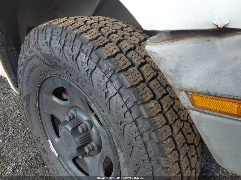 2005 Chevrolet Astro VIN: 1GCDL19X85B111762 Lot: 43192331