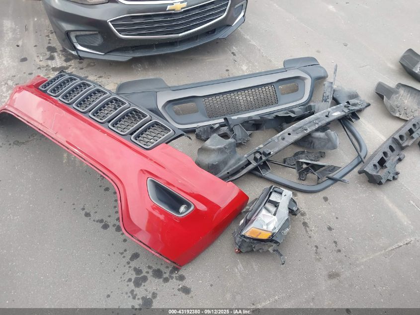 2017 Jeep Grand Cherokee Trailhawk 4X4 VIN: 1C4RJFLG4HC694878 Lot: 43192380