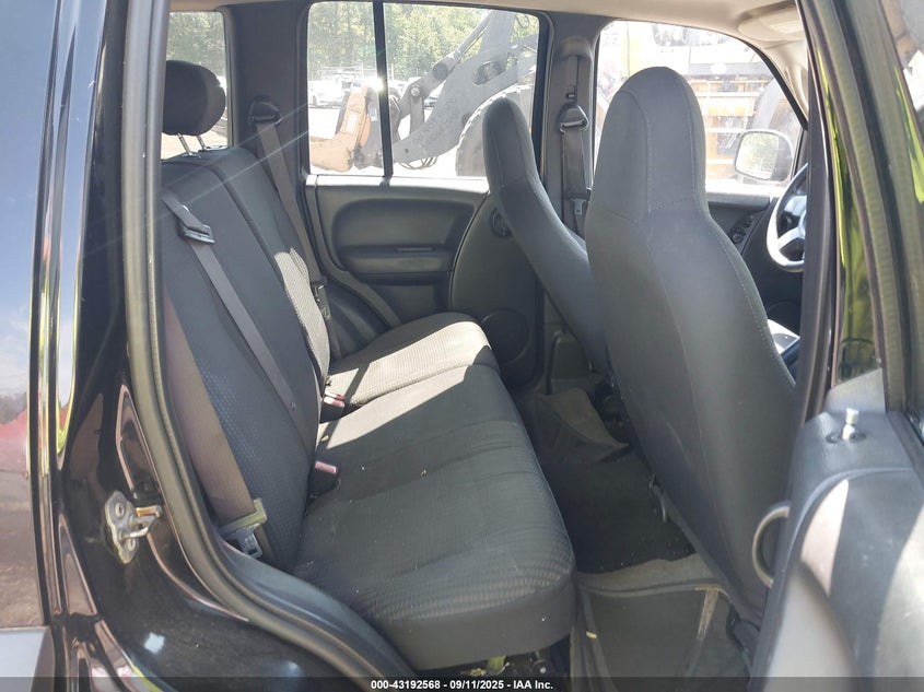 1J4GL48K13W675080 2003 JEEP LIBERTY (NORTH AMERICA) photo no. 8