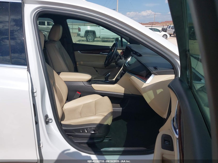 1GYKNCRS0HZ119894 2017 CADILLAC XT5 photo no. 5