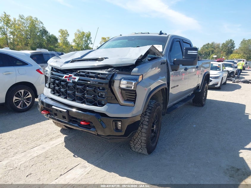 1GC4YYEY3RF368108 2024 CHEVROLET SILVERADO photo no. 2