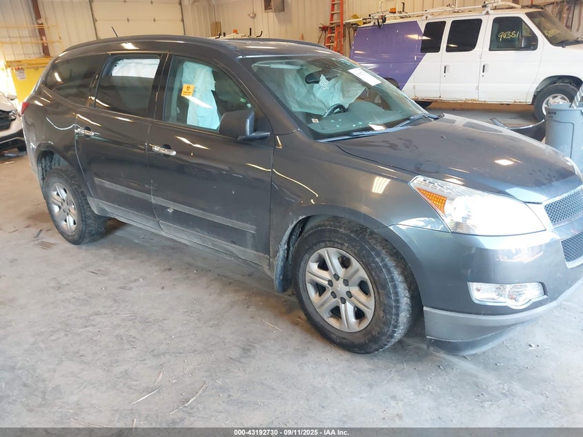 CHEVROLET TRAVERSE LS