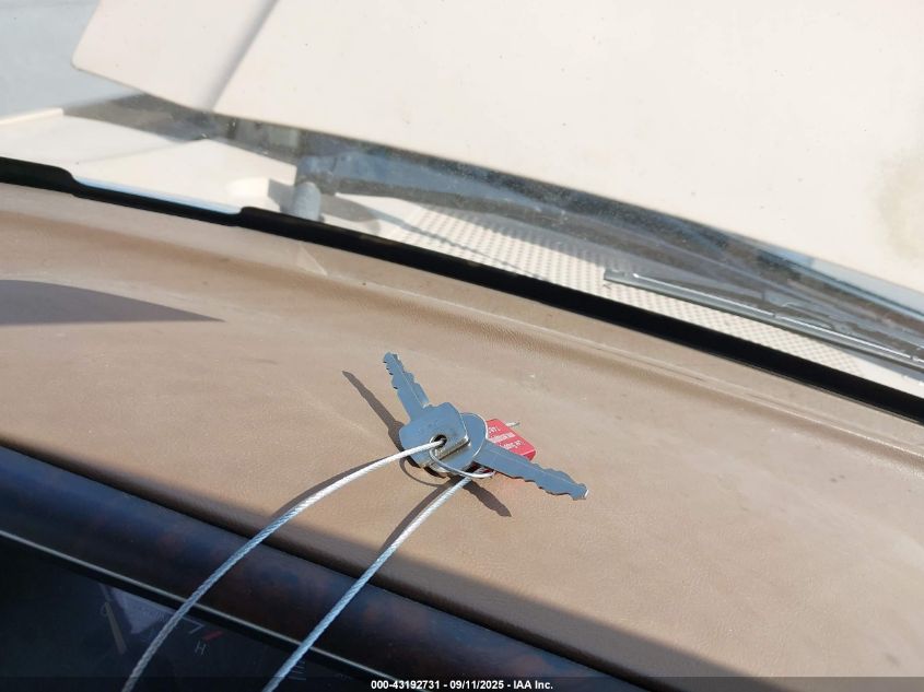 1990 Ford F250 VIN: 1FTHX25G8LKA00451 Lot: 43192731