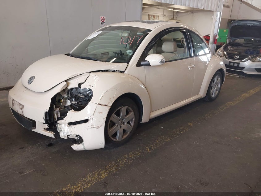 2007 Volkswagen New Beetle 2.5 yellow hatchback gasoline 3VWSW31C17M509813 photo #3