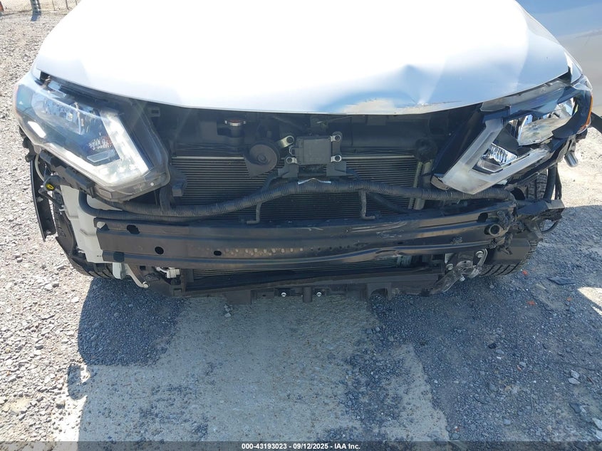 2018 NISSAN ROGUE S - KNMAT2MT6JP579399