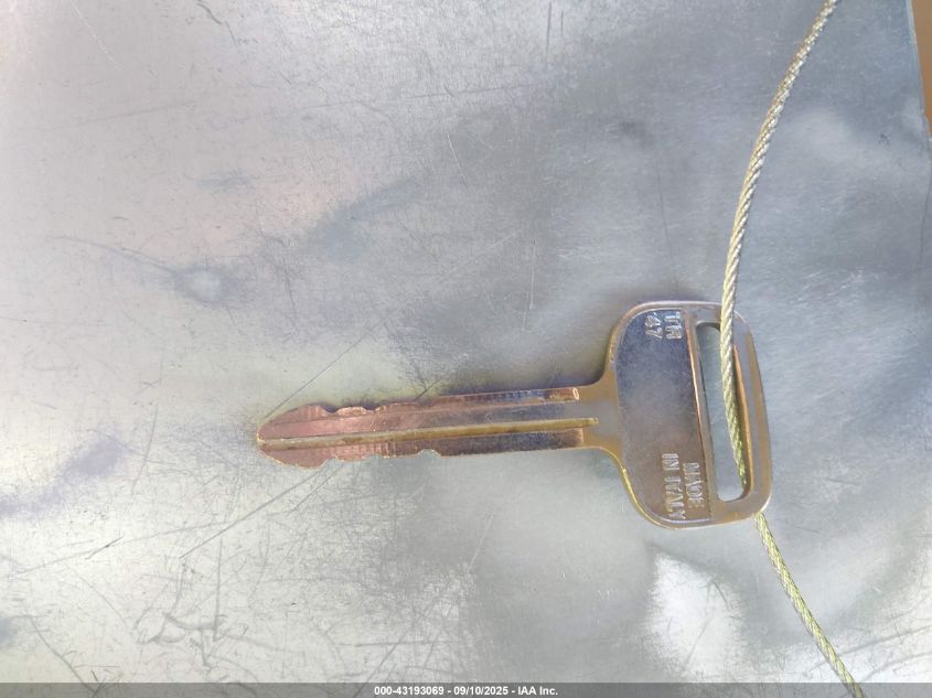 2002 Toyota Camry Le VIN: 4T1BE32K22U545537 Lot: 43193069