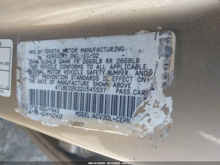 2002 Toyota Camry Le VIN: 4T1BE32K22U545537 Lot: 43193069