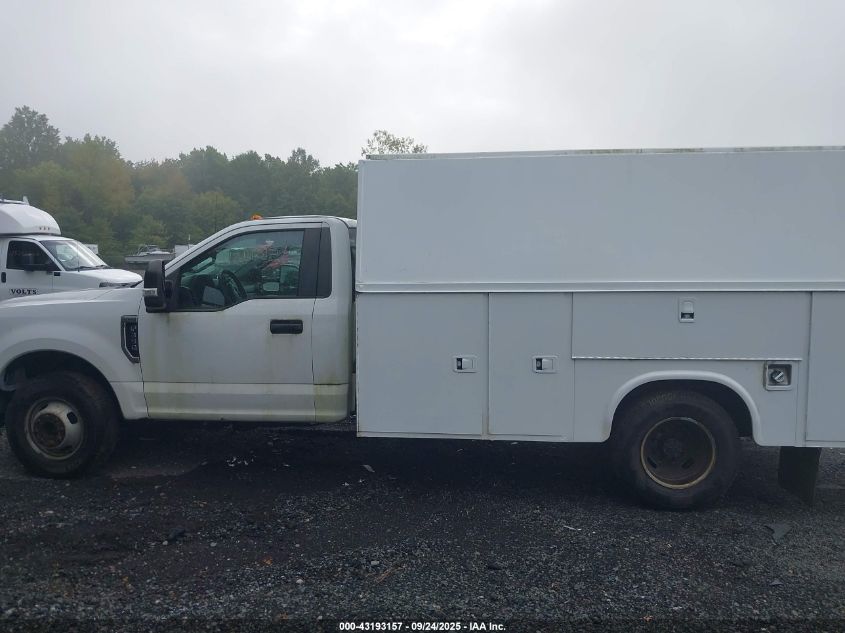 2017 Ford F-350 Chassis Xl VIN: 1FDRF3G62HEF22754 Lot: 43193157