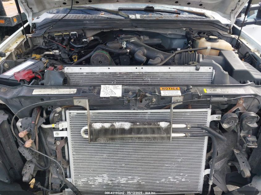 2008 Ford F-450 Chassis Xl/Xlt VIN: 1FDXF46Y58EA55300 Lot: 43193242