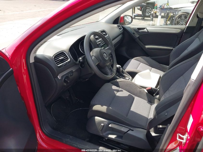 2014 Volkswagen Golf 2.5L VIN: WVWDB7AJ1EW006910 Lot: 43193329