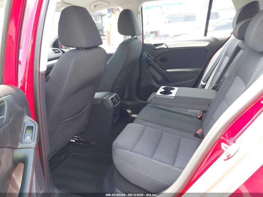 2014 Volkswagen Golf 2.5L VIN: WVWDB7AJ1EW006910 Lot: 43193329