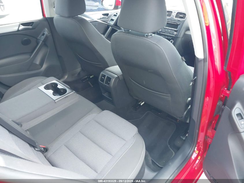 2014 Volkswagen Golf 2.5L VIN: WVWDB7AJ1EW006910 Lot: 43193329